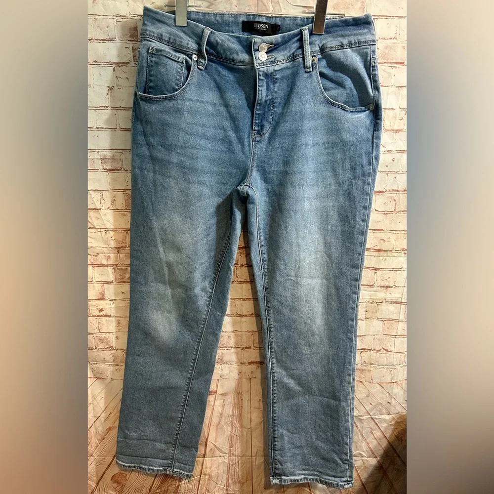 Hudson Beth Mid-Rise Baby Bootcut Jeans Size 12 - Picture 6 of 7